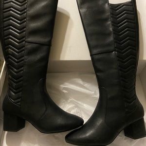 Women’s wide calf boots, size 11w.